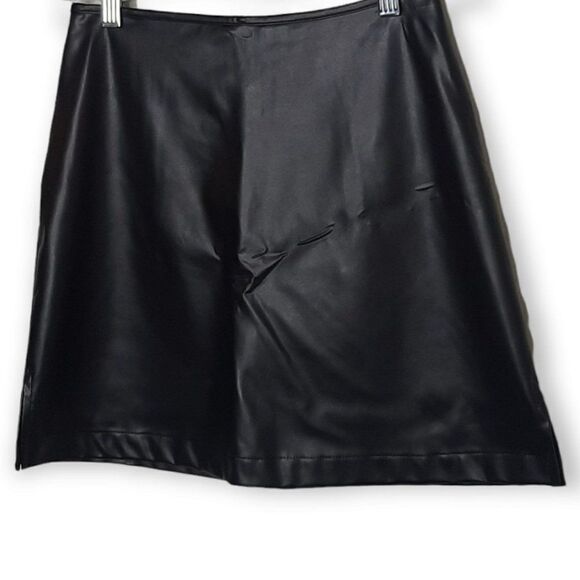 My Michelle Vegan Leather Mini Skirt sz 3/4 - Picture 2 of 6